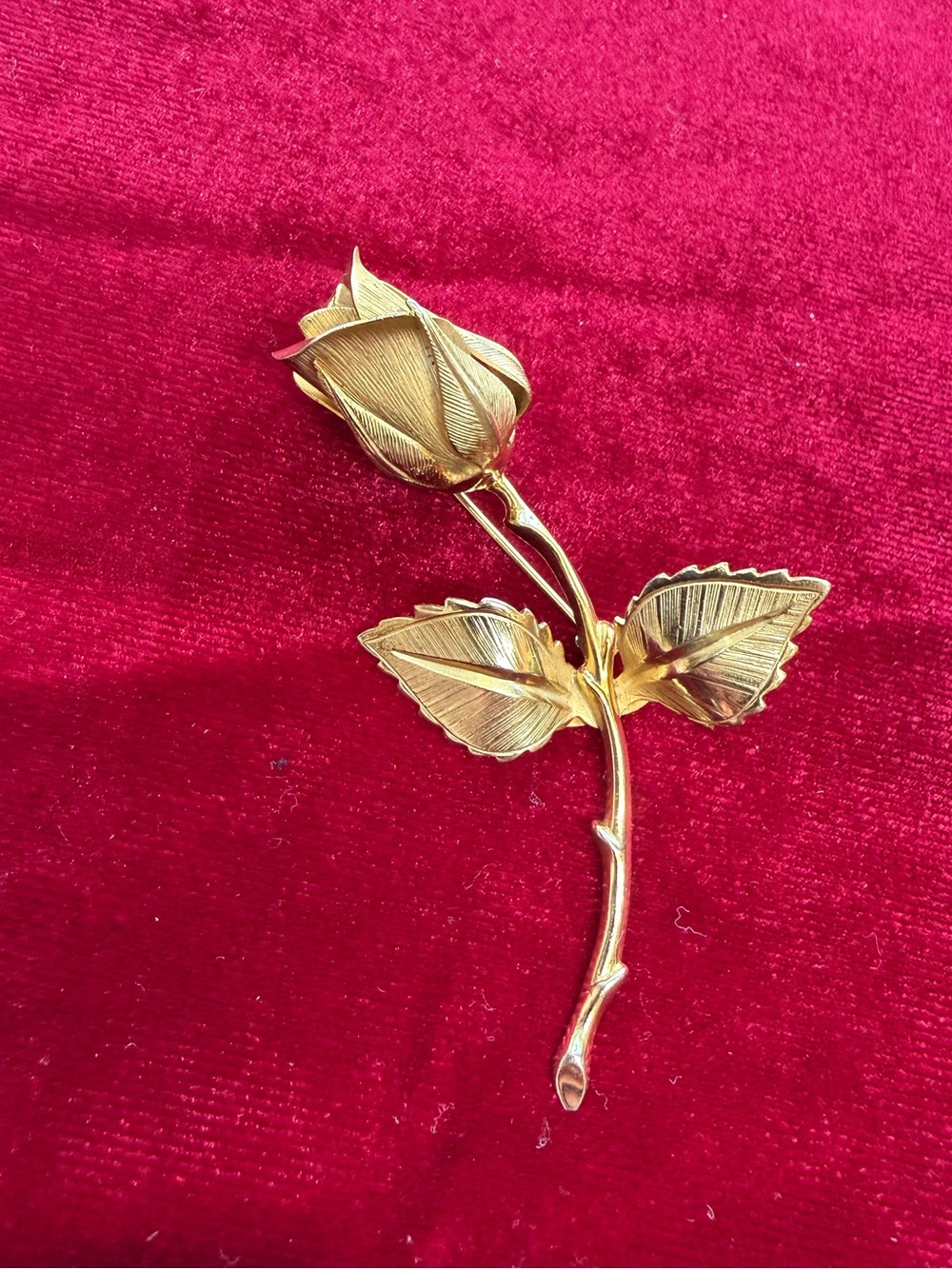 Vintage Giovanni Gold Tone Rose Brooch